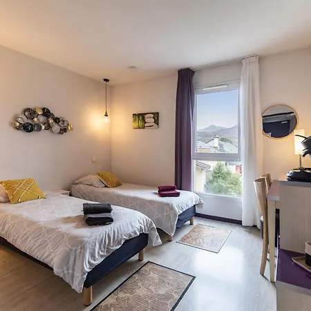 Tithome 1 - Gare, Centre Ville, Vue Montagne Et Chateau