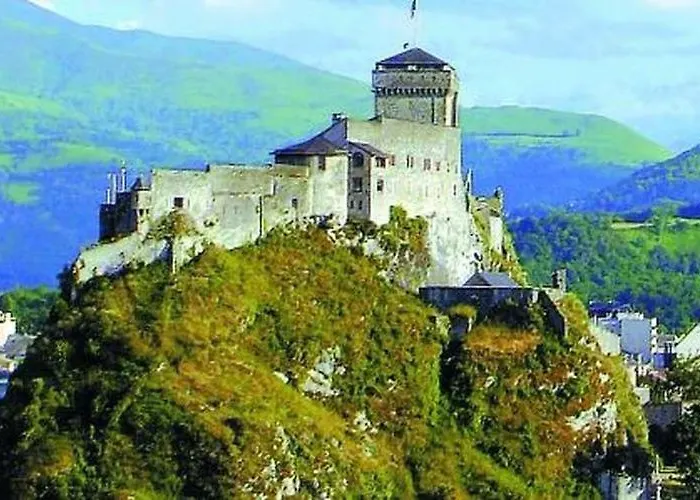 Appartement Tithome 1 - Gare, Centre Ville, Vue Montagne Et Chateau