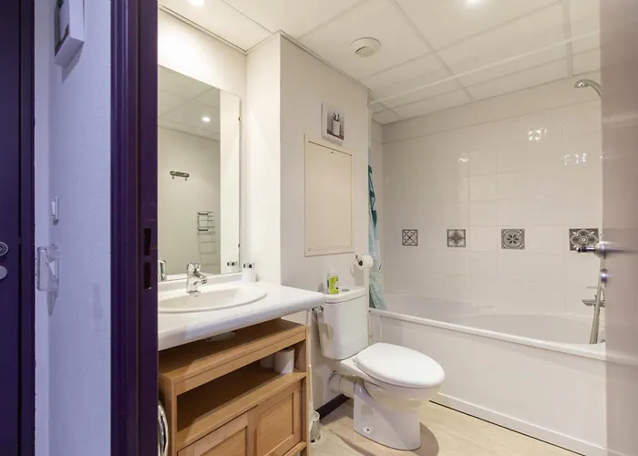 Tithome 1 - Gare, Centre Ville, Vue Montagne Et Chateau Apartmán