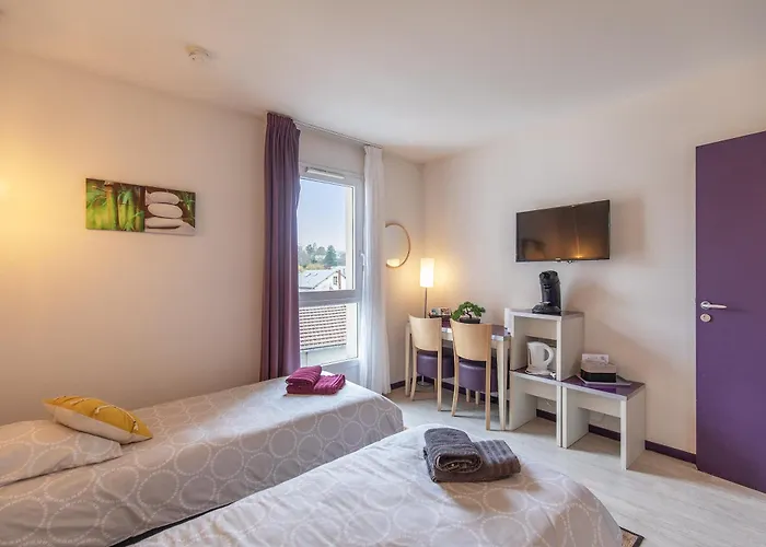 Tithome 1 - Gare, Centre Ville, Vue Montagne Et Chateau Lourdes